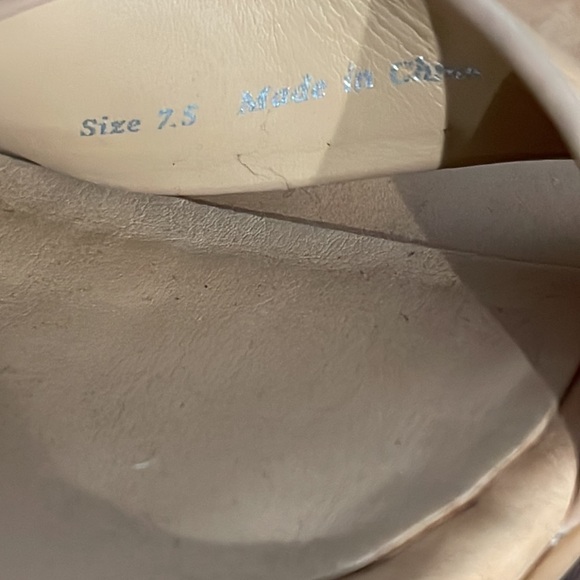 Dolce Vita Women’s Dorah Tan Studded Heel Sandals Size 7.5 - Picture 6 of 6